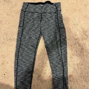 NWT Victoria Sport Knockout Legging